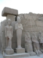 Karnak : statues