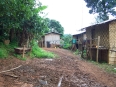 Sentier entre Yazakyi au monastère Me'ne ou Htin Shu Kone