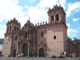 Cathédrale sur la plaza de Armas